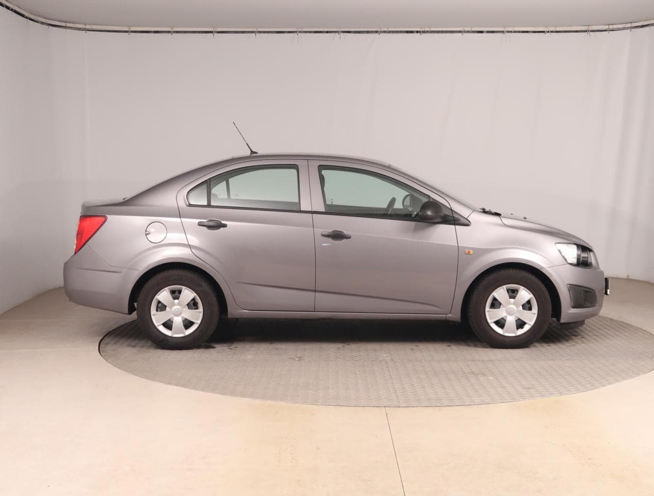 2012 Chevrolet AVEO - 15