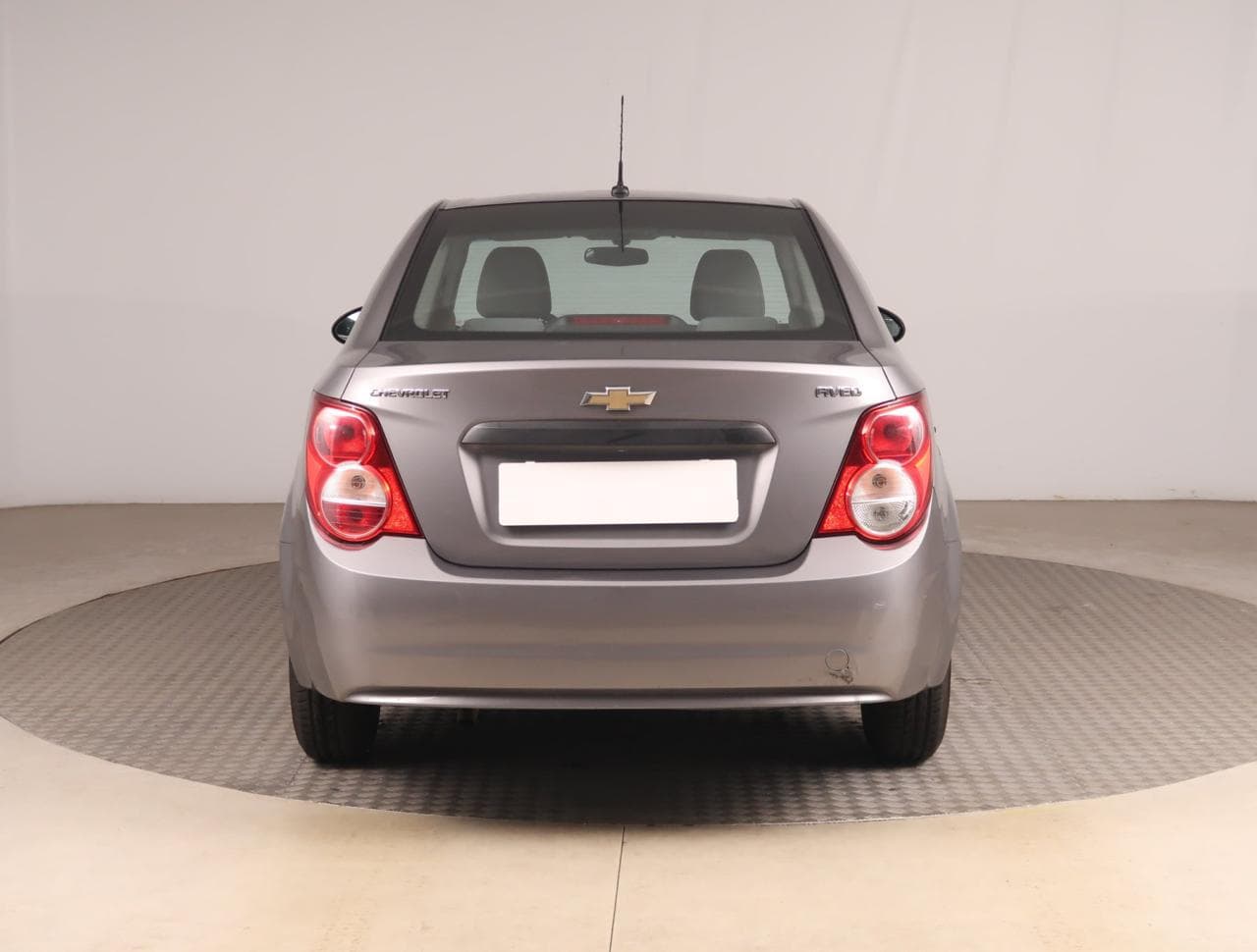 2012 Chevrolet AVEO - 11