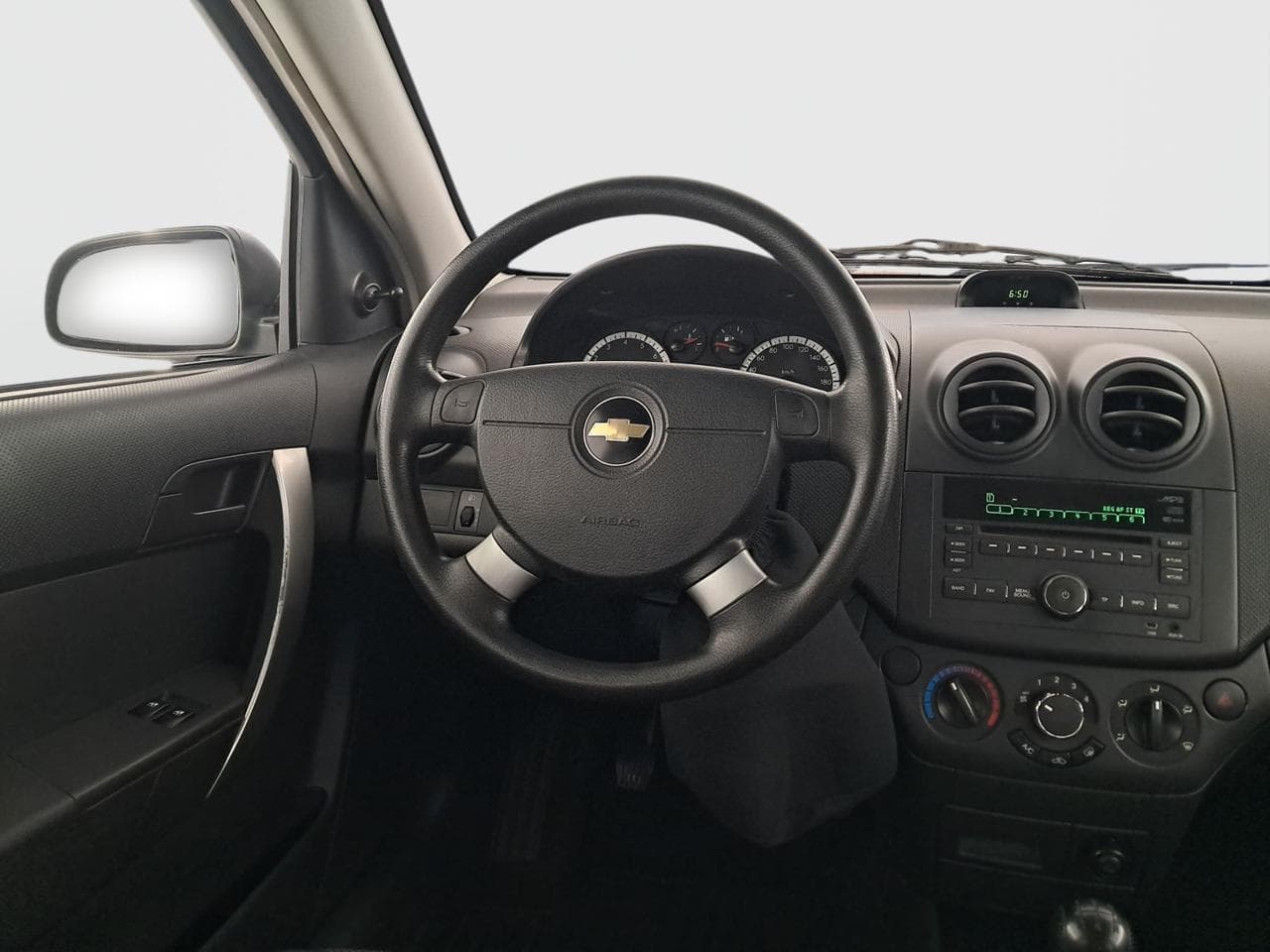 2011 Chevrolet AVEO - 10
