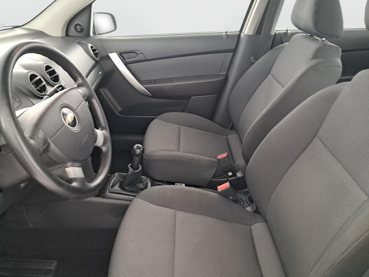 2011 Chevrolet AVEO - 16