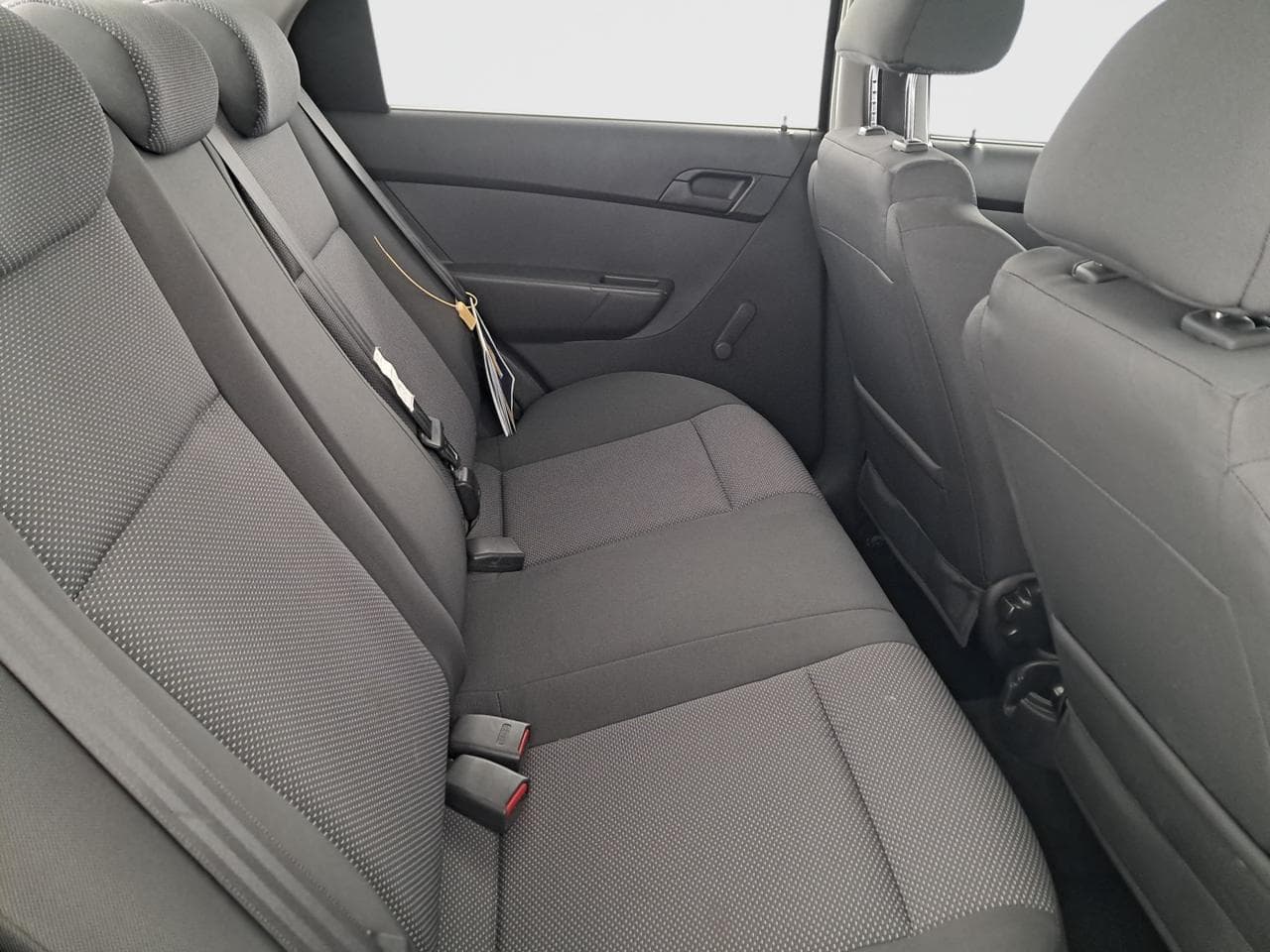 2011 Chevrolet AVEO - 13