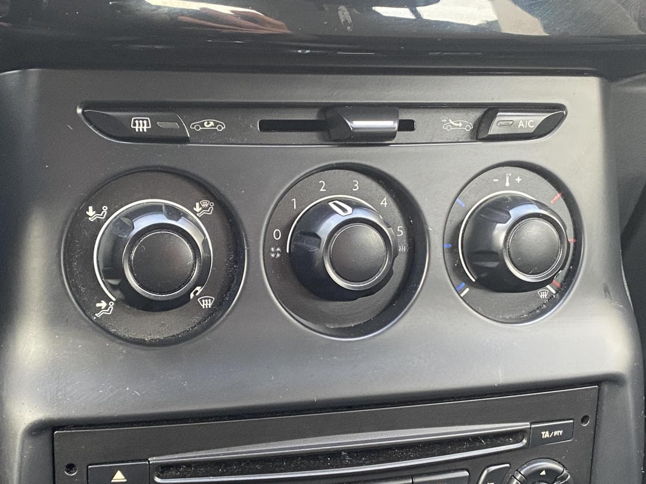 2016 Citroen C3 - 13