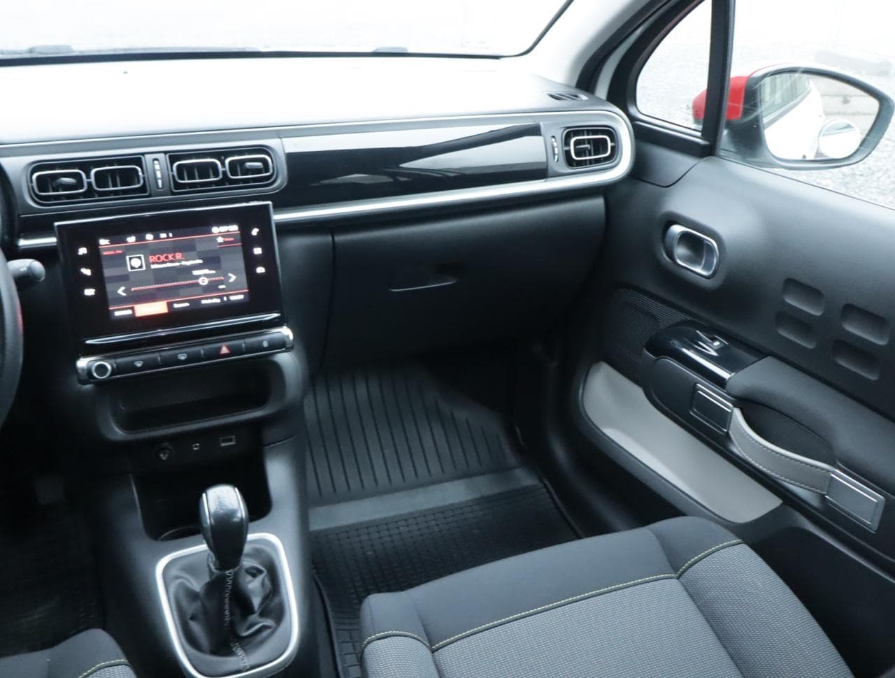 2018 Citroen C3 - 11