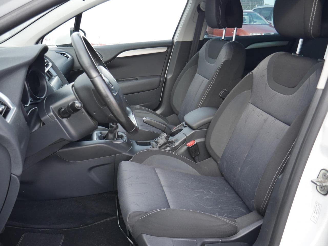 2011 Citroen C4 - 9