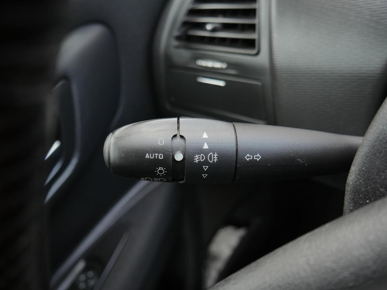 2009 Citroen C4 - 13