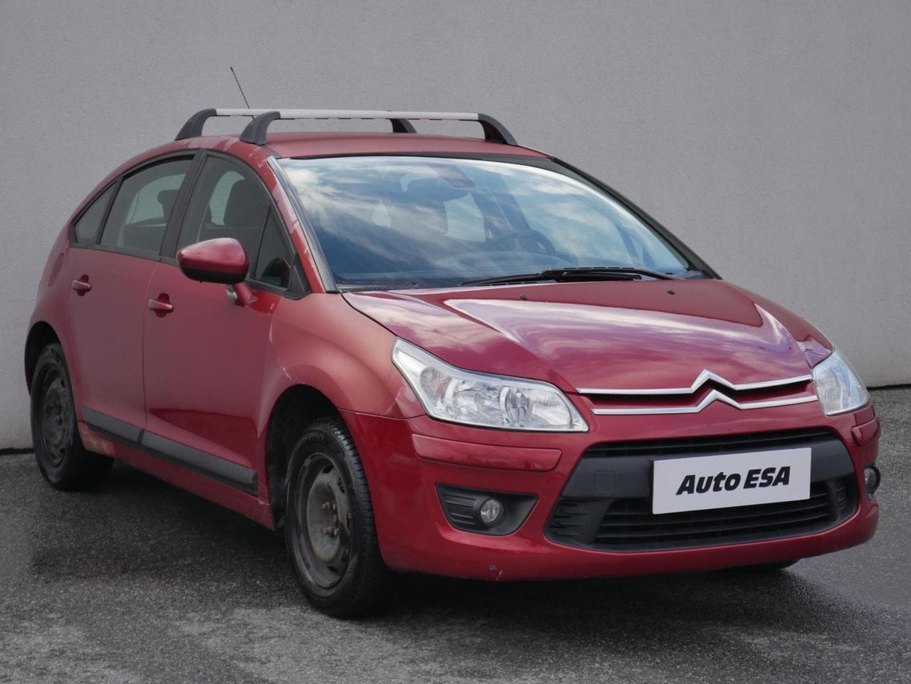 Citroën C4 1.4i hatchback