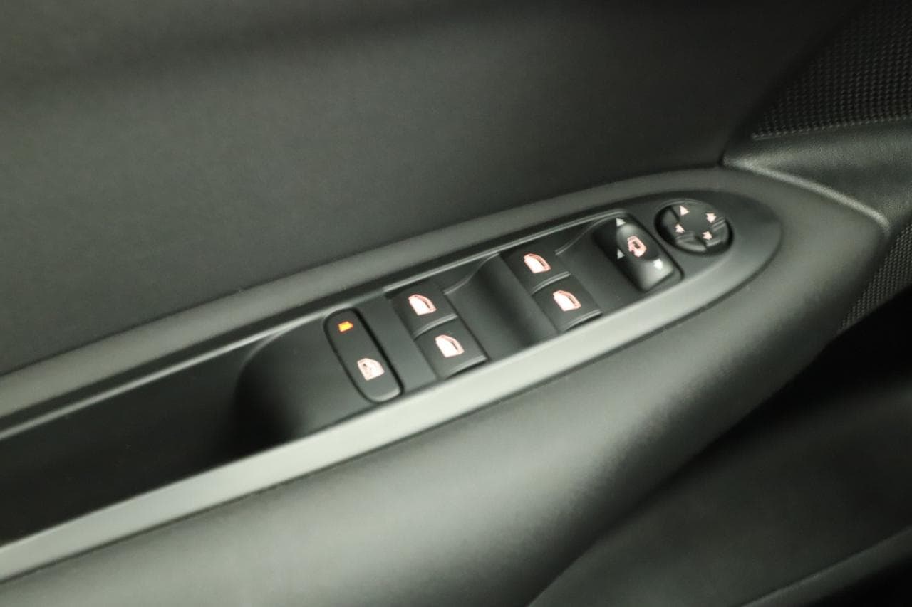 2017 Citroen C4 - 16