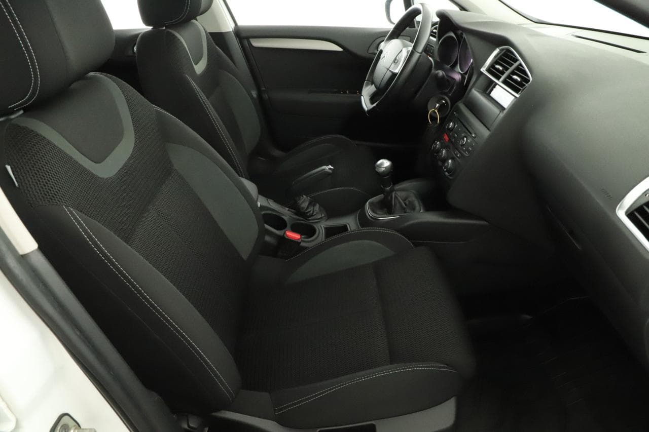 2017 Citroen C4 - 10
