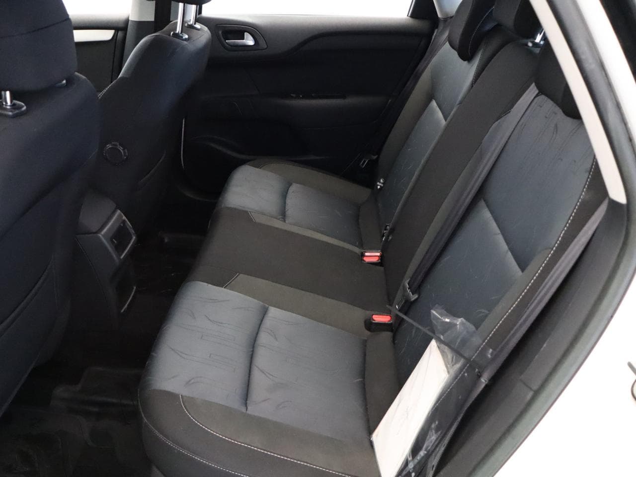 2014 Citroen C4 - 13