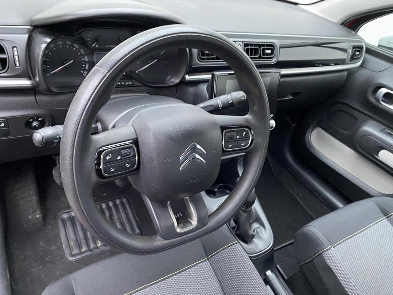 2017 Citroen C3 - 13