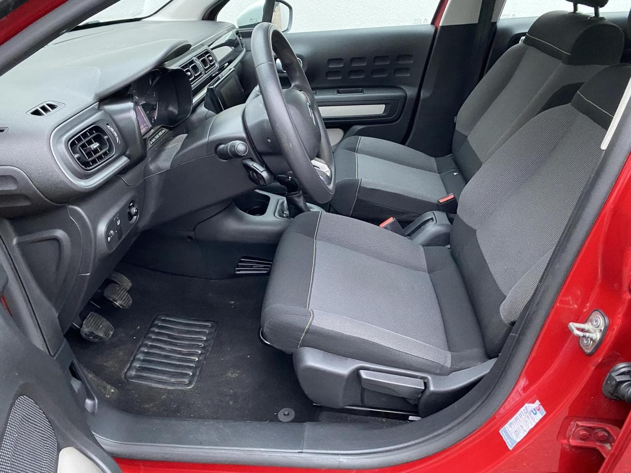 2017 Citroen C3 - 9