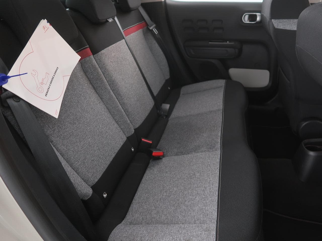 2022 Citroen C3 - 13