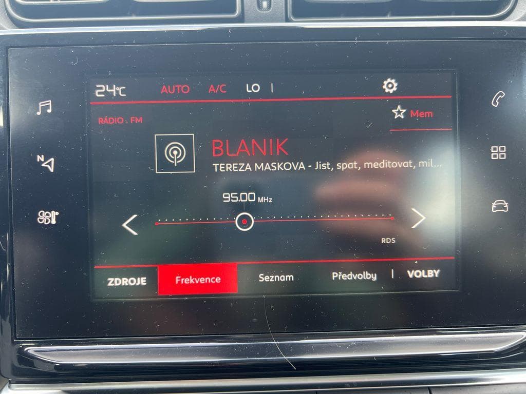 2017 Citroen C3 - 25