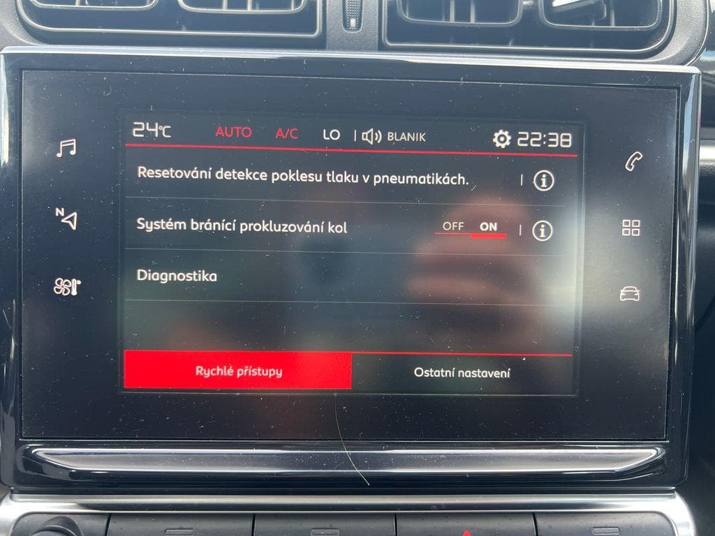 2017 Citroen C3 - 23