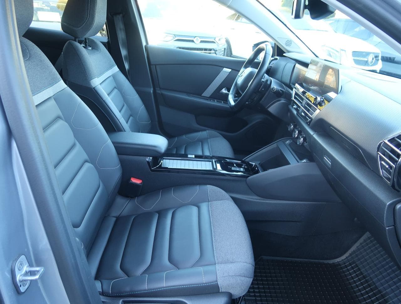 2022 Citroen C4 - 12