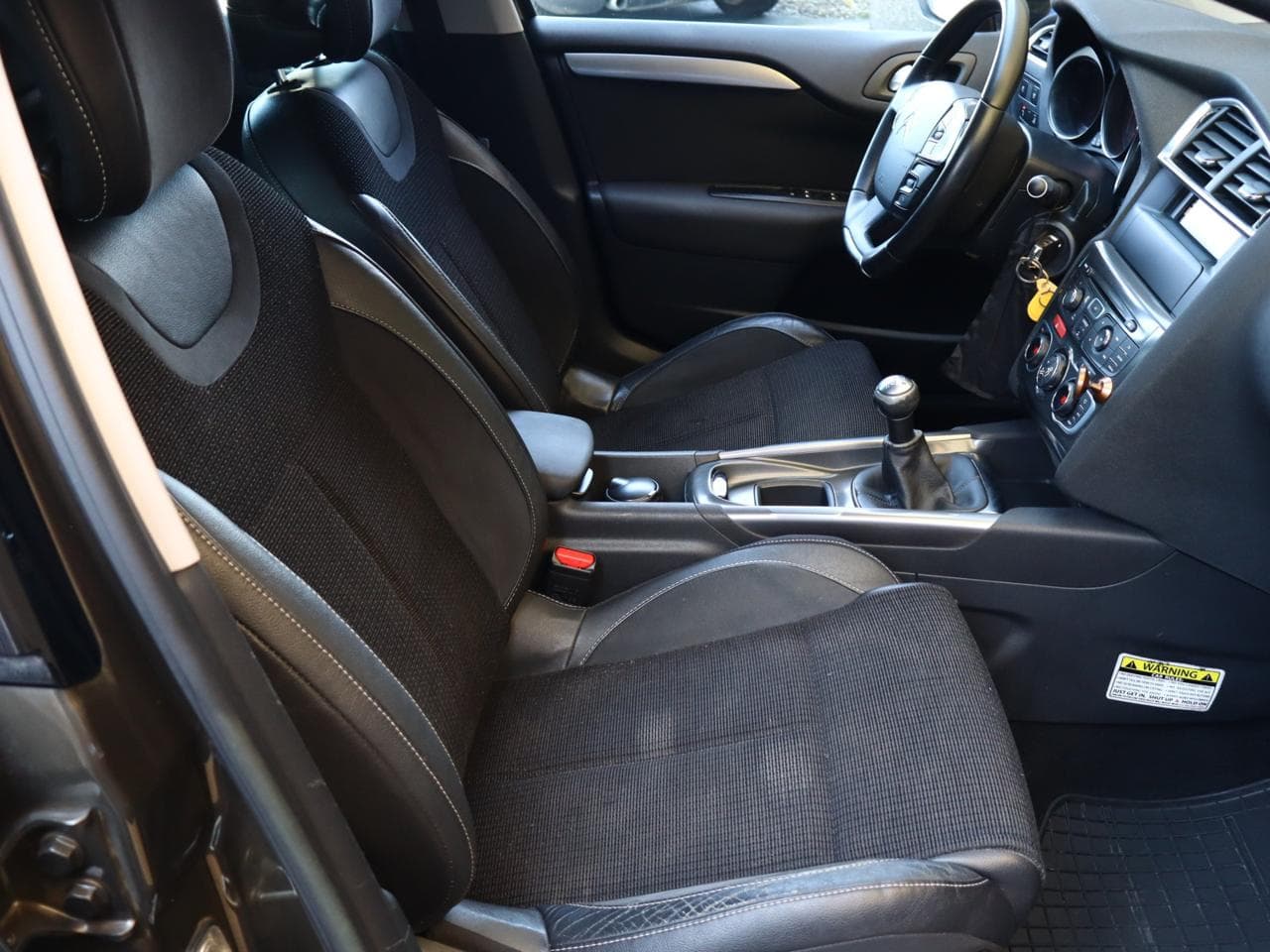 2013 Citroen C4 - 10