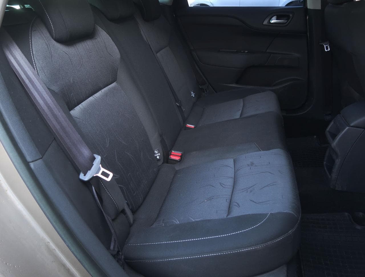 2014 Citroen C4 - 13