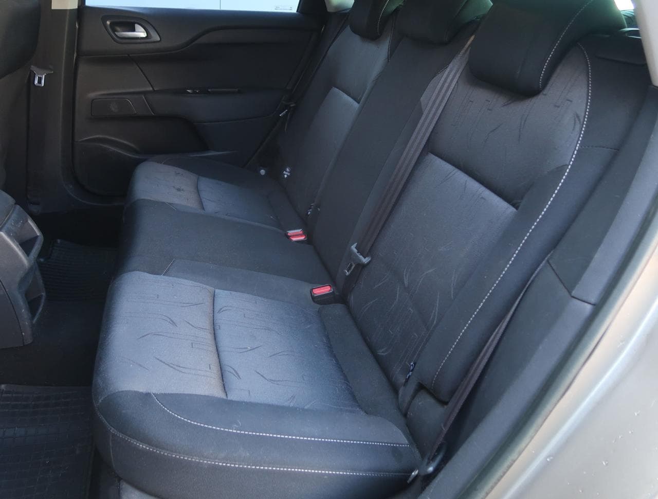 2014 Citroen C4 - 15