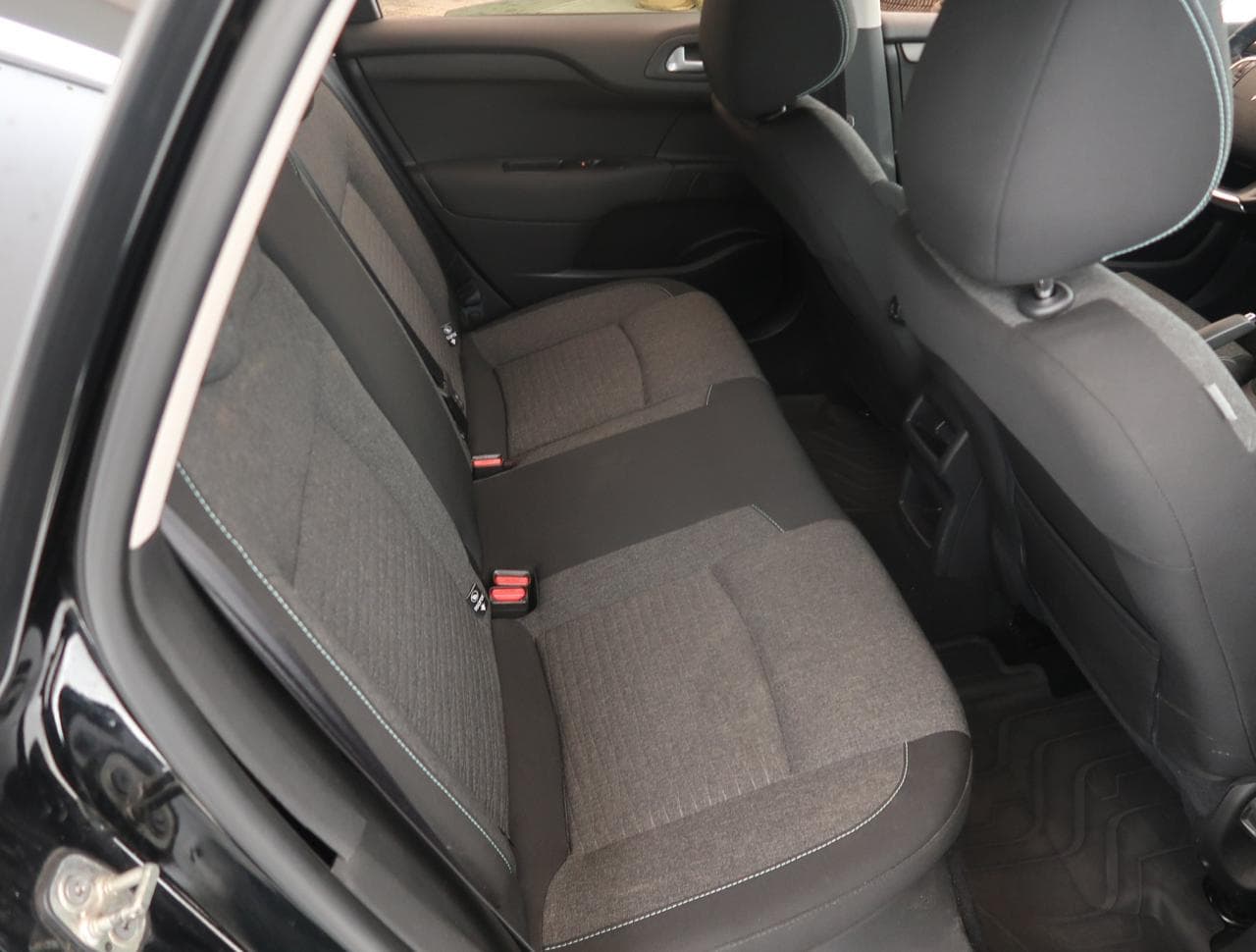 2016 Citroen C4 - 13
