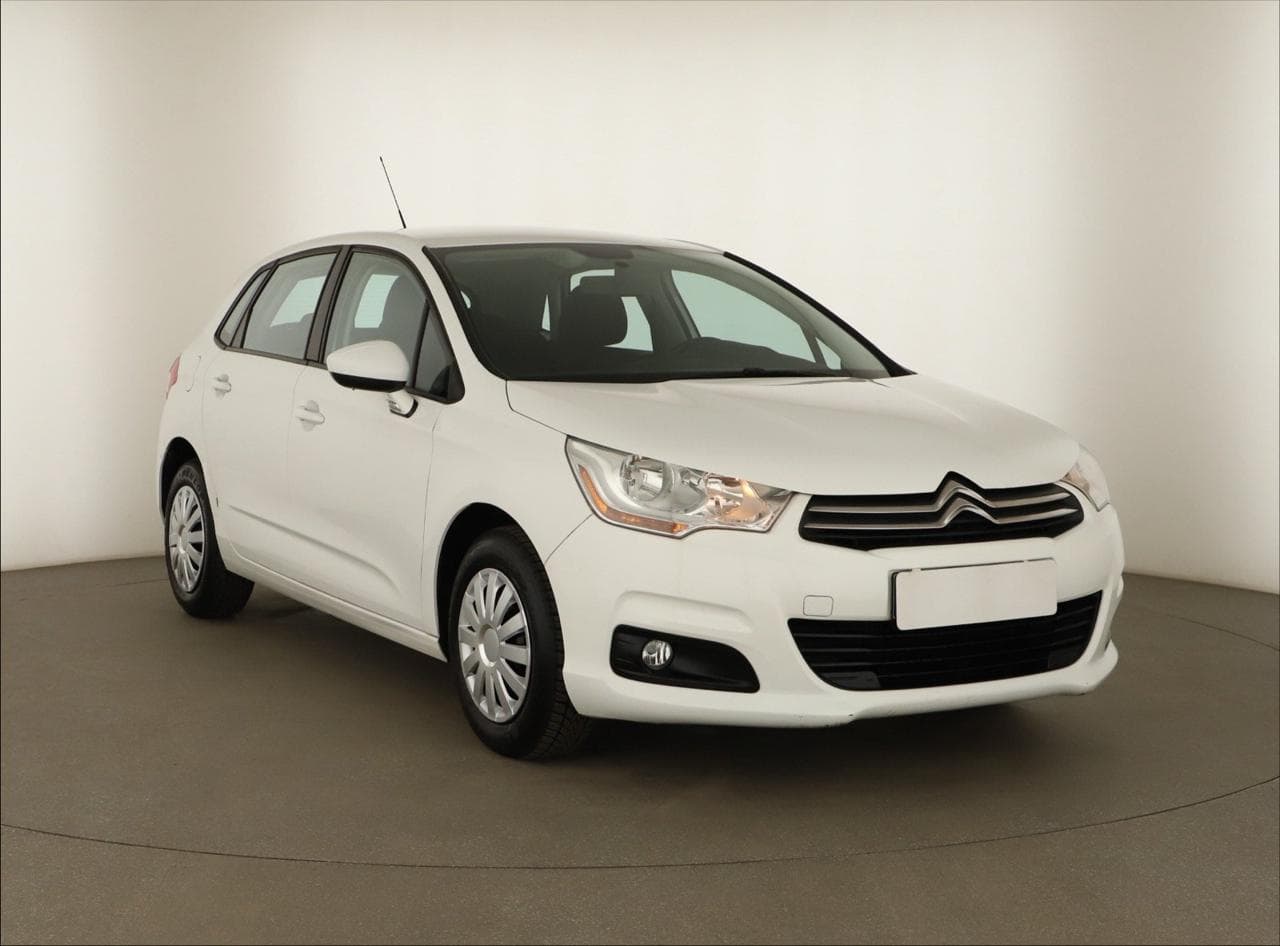 Citroën C4 1.4 16V 70kW hatchback