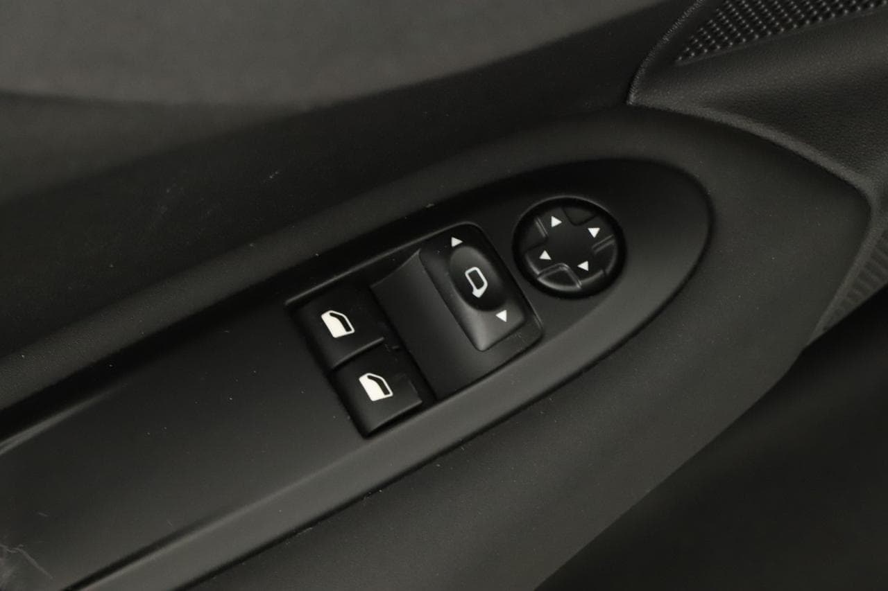 2013 Citroen C4 - 15