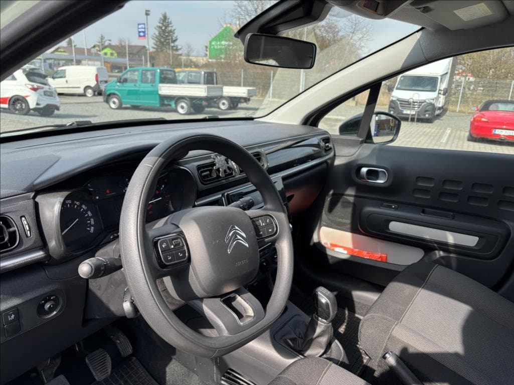 2017 Citroen C3 - 10