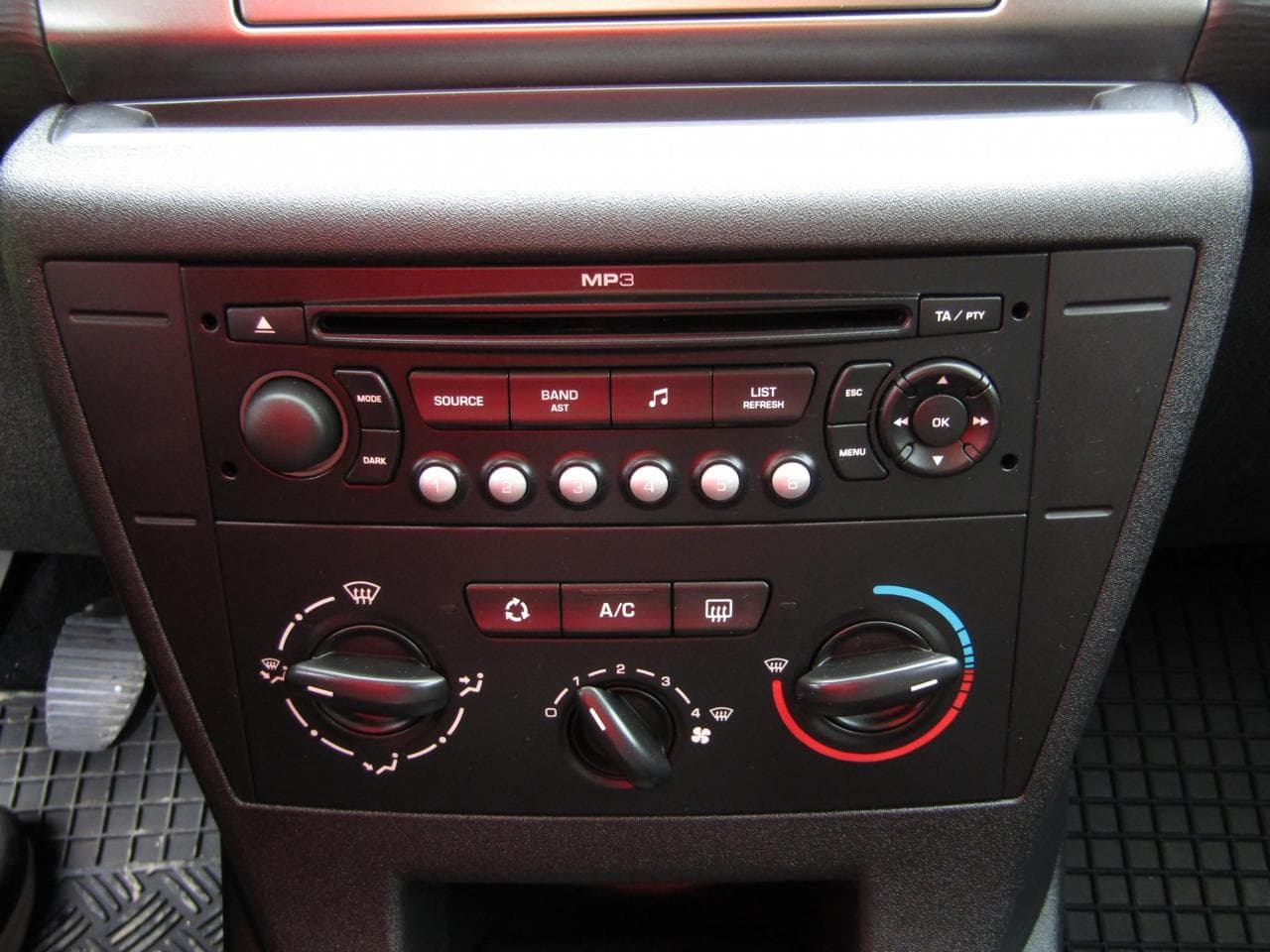 2009 Citroen C4 - 13