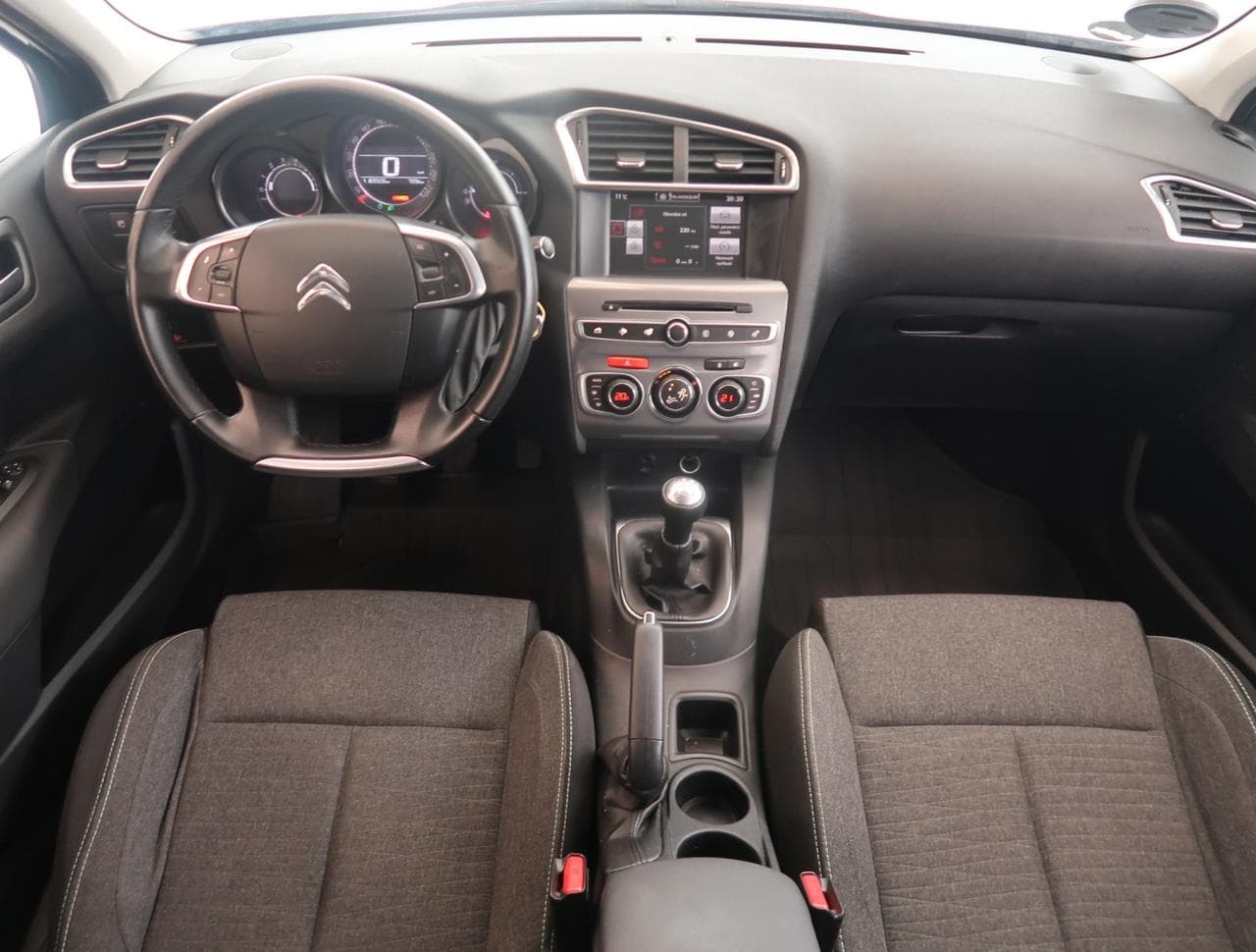 2016 Citroen C4 - 10