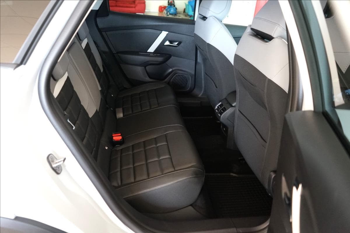 2026 Citroen C4 - 10