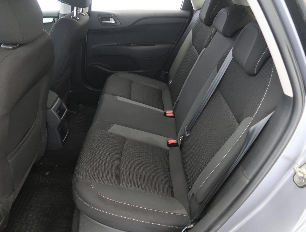 2018 Citroen C4 - 15