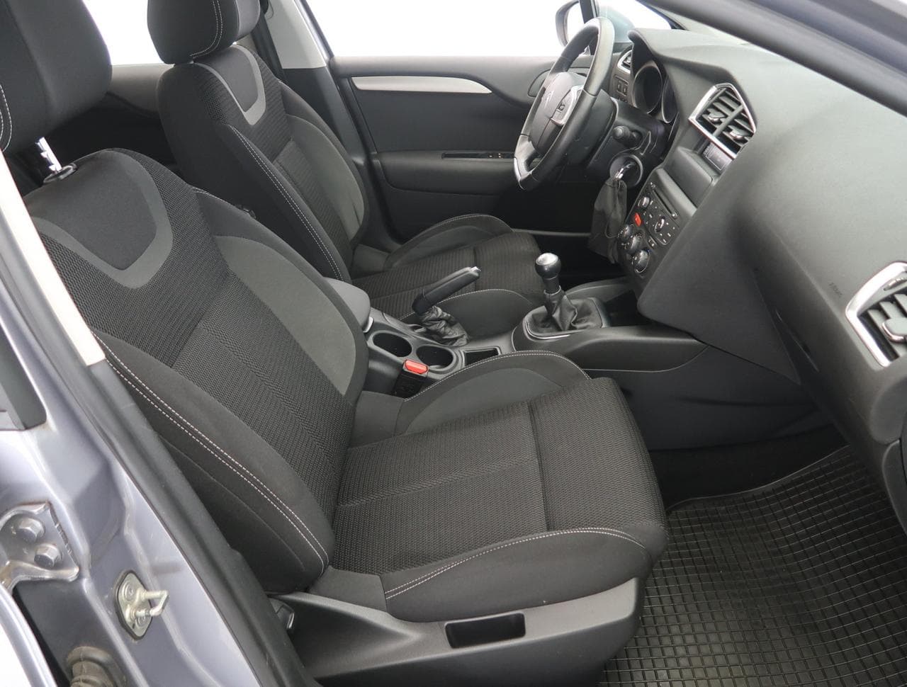 2018 Citroen C4 - 12