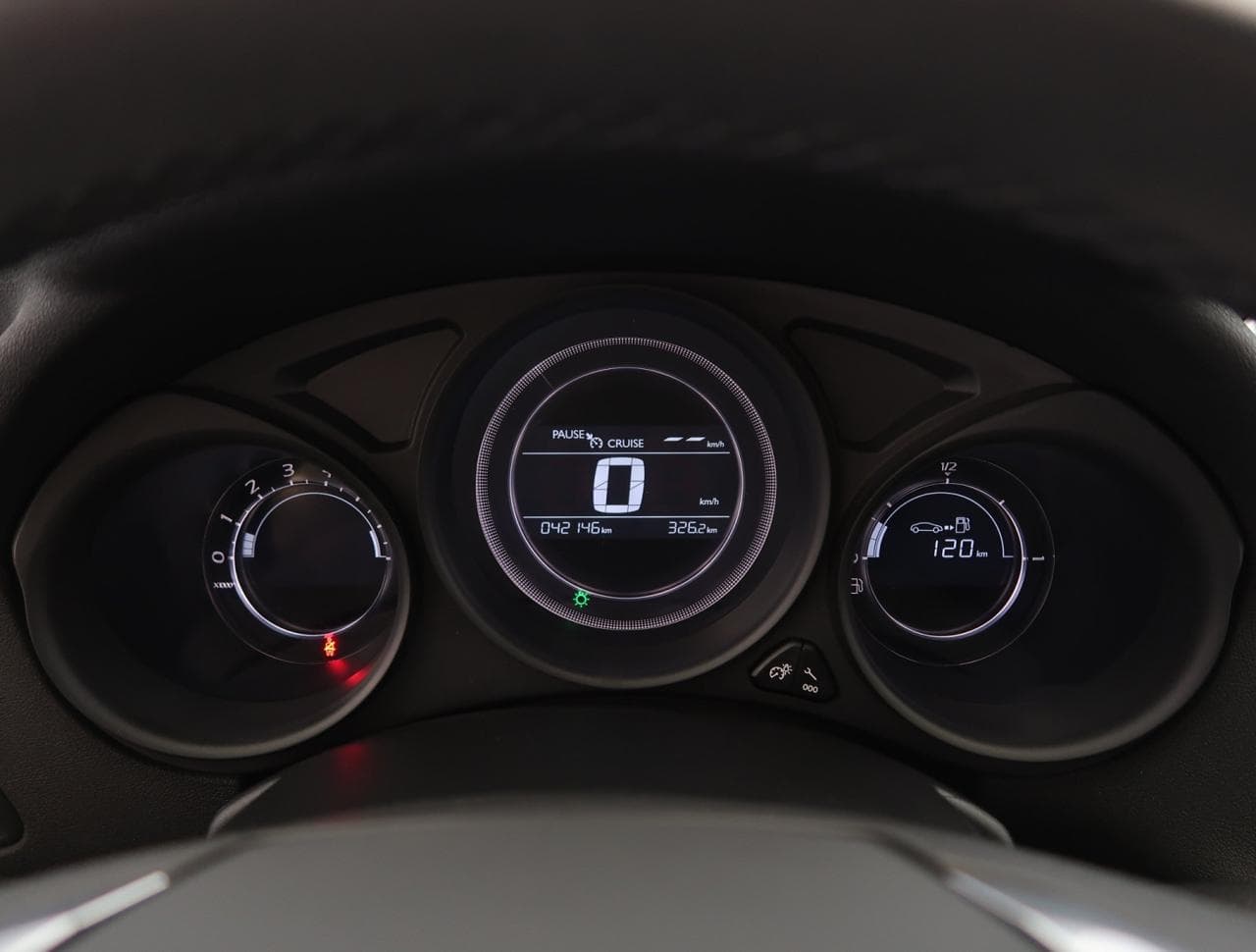 2018 Citroen C4 - 17