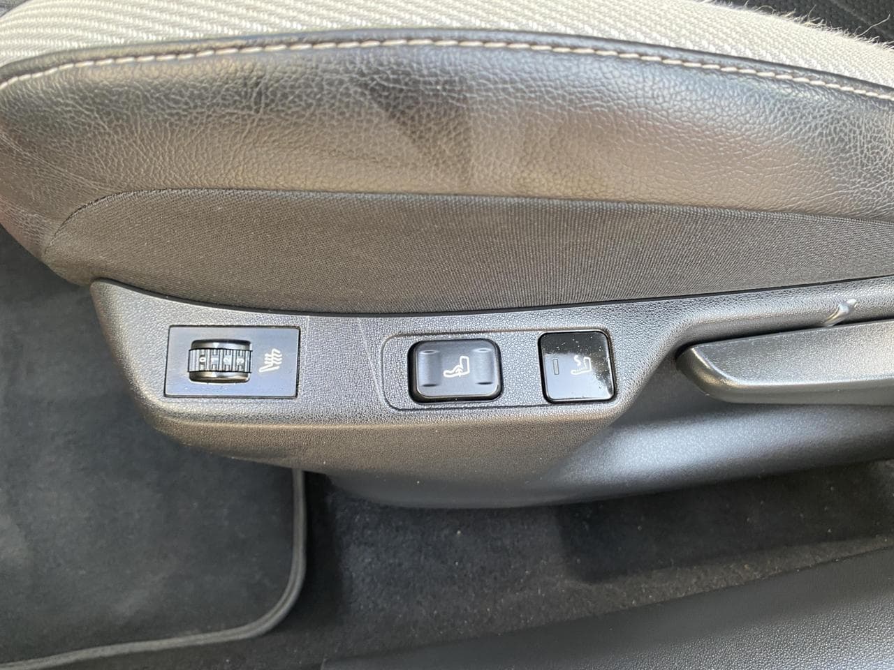 2012 Citroen C4 - 27