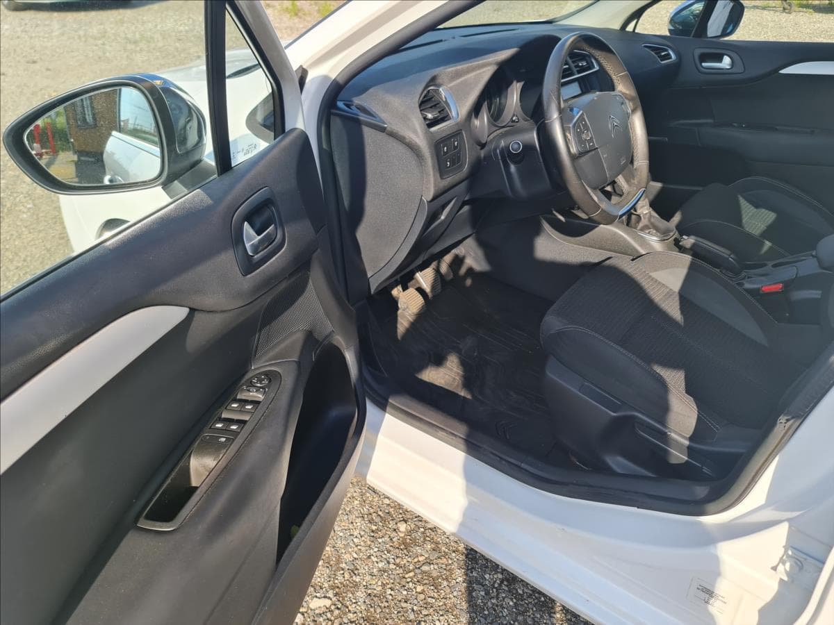 2013 Citroen C4 - 15