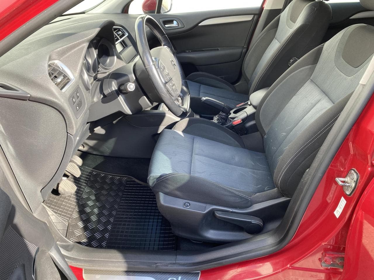 2012 Citroen C4 - 9