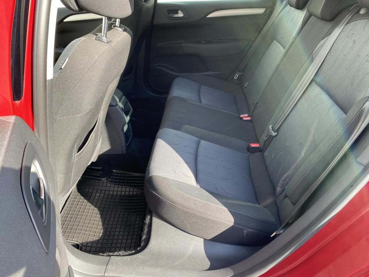 2012 Citroen C4 - 10