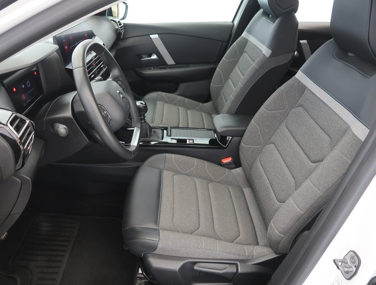2021 Citroen C4 - 16