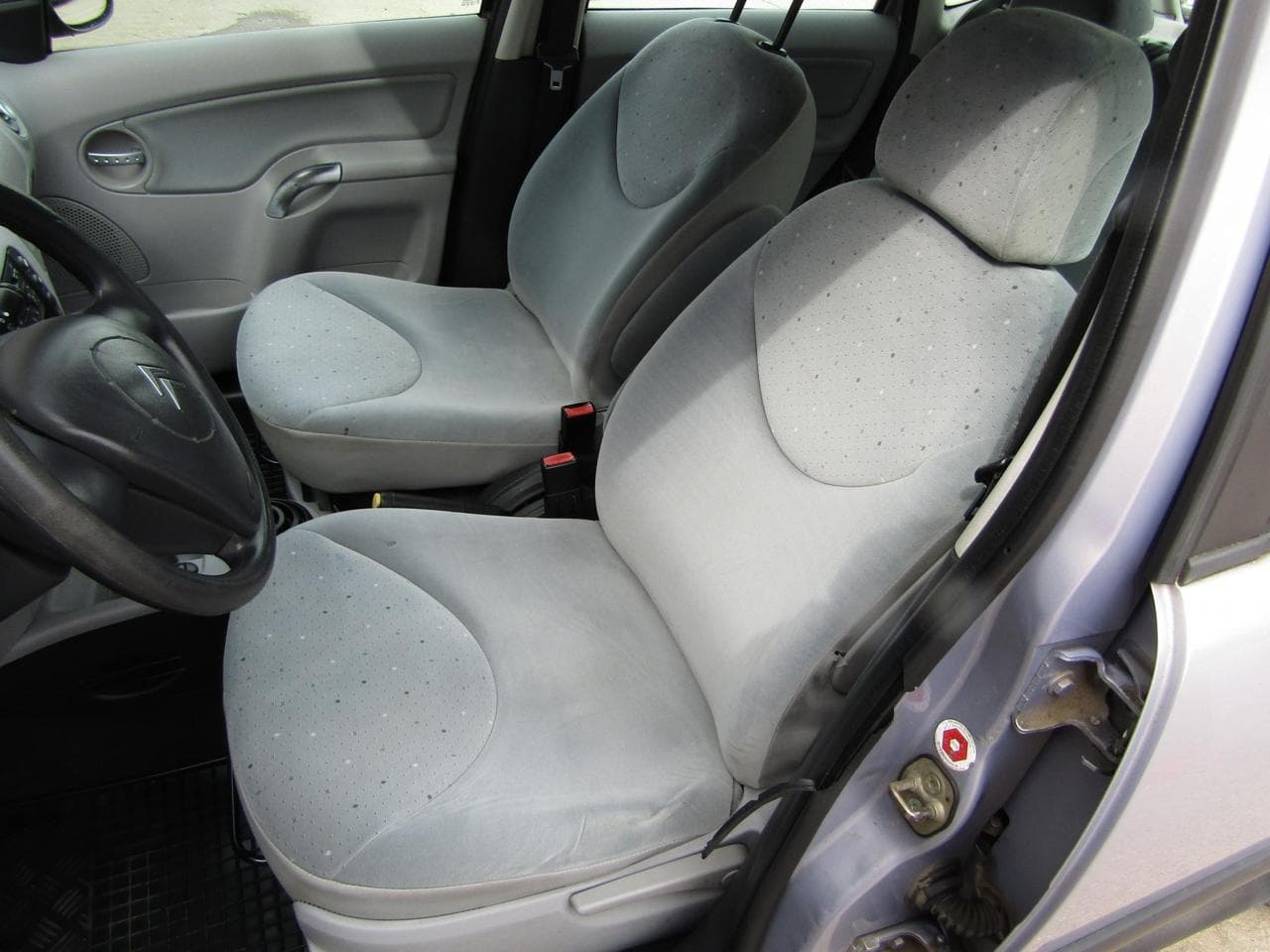 2003 Citroen C3 - 9