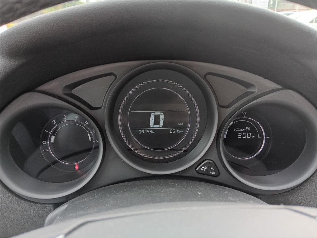 2017 Citroen C4 - 11