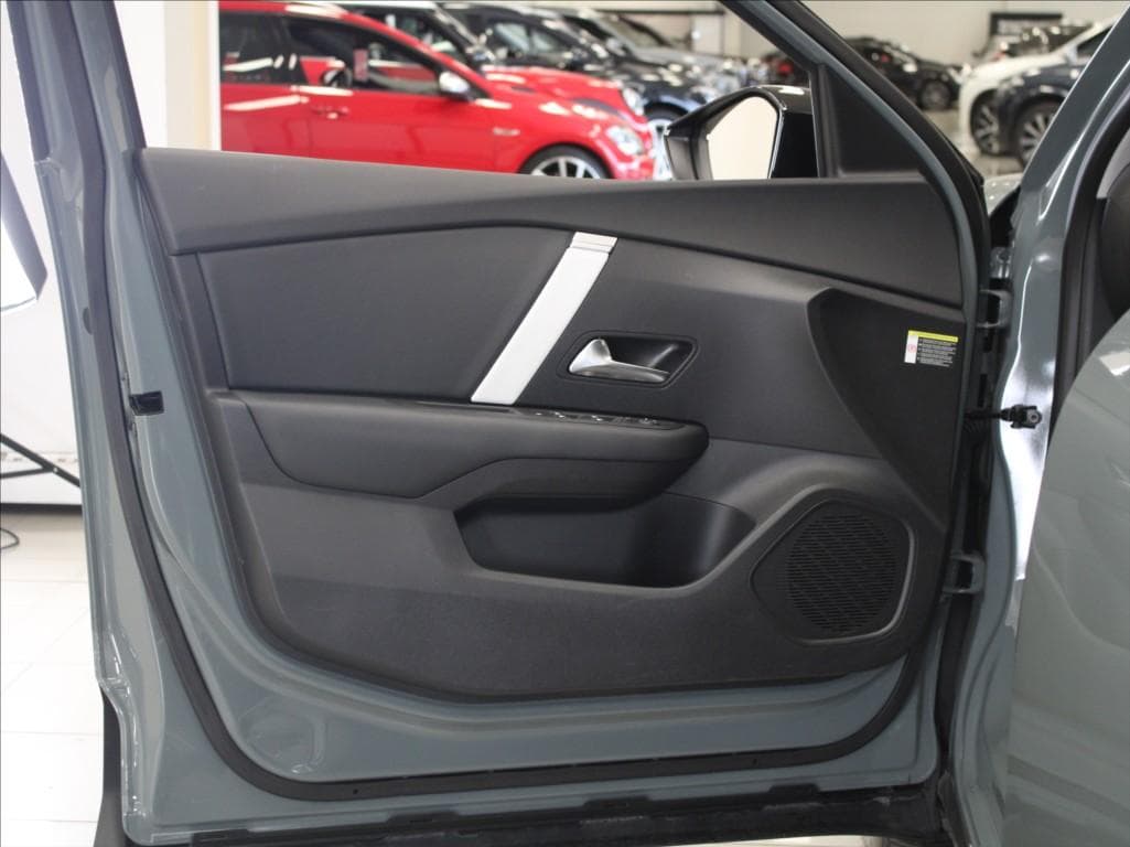 2025 Citroen C4 - 20