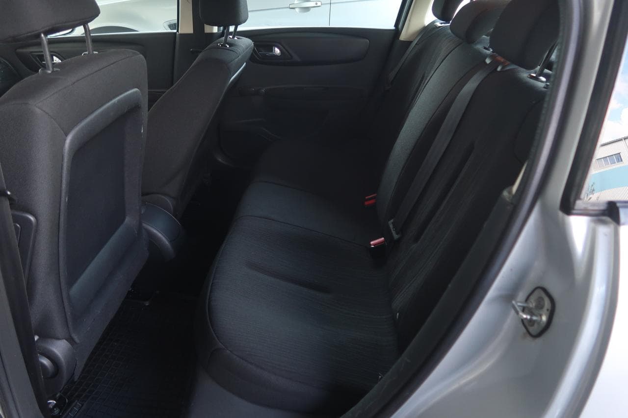 2010 Citroen C4 - 15