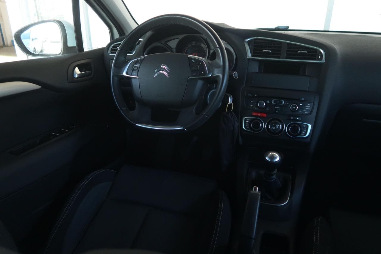2012 Citroen C4 - 17