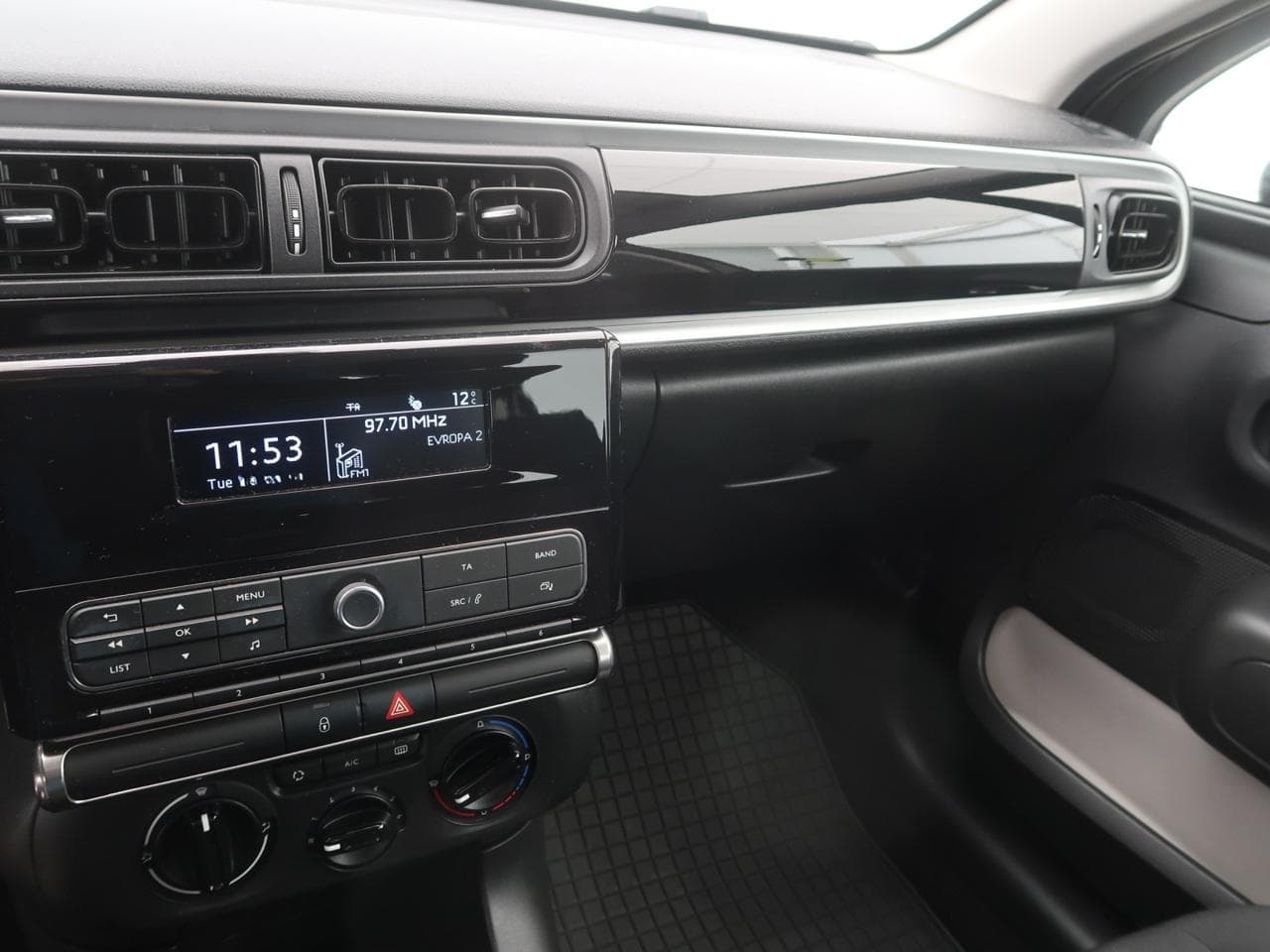 2019 Citroen C3 - 30