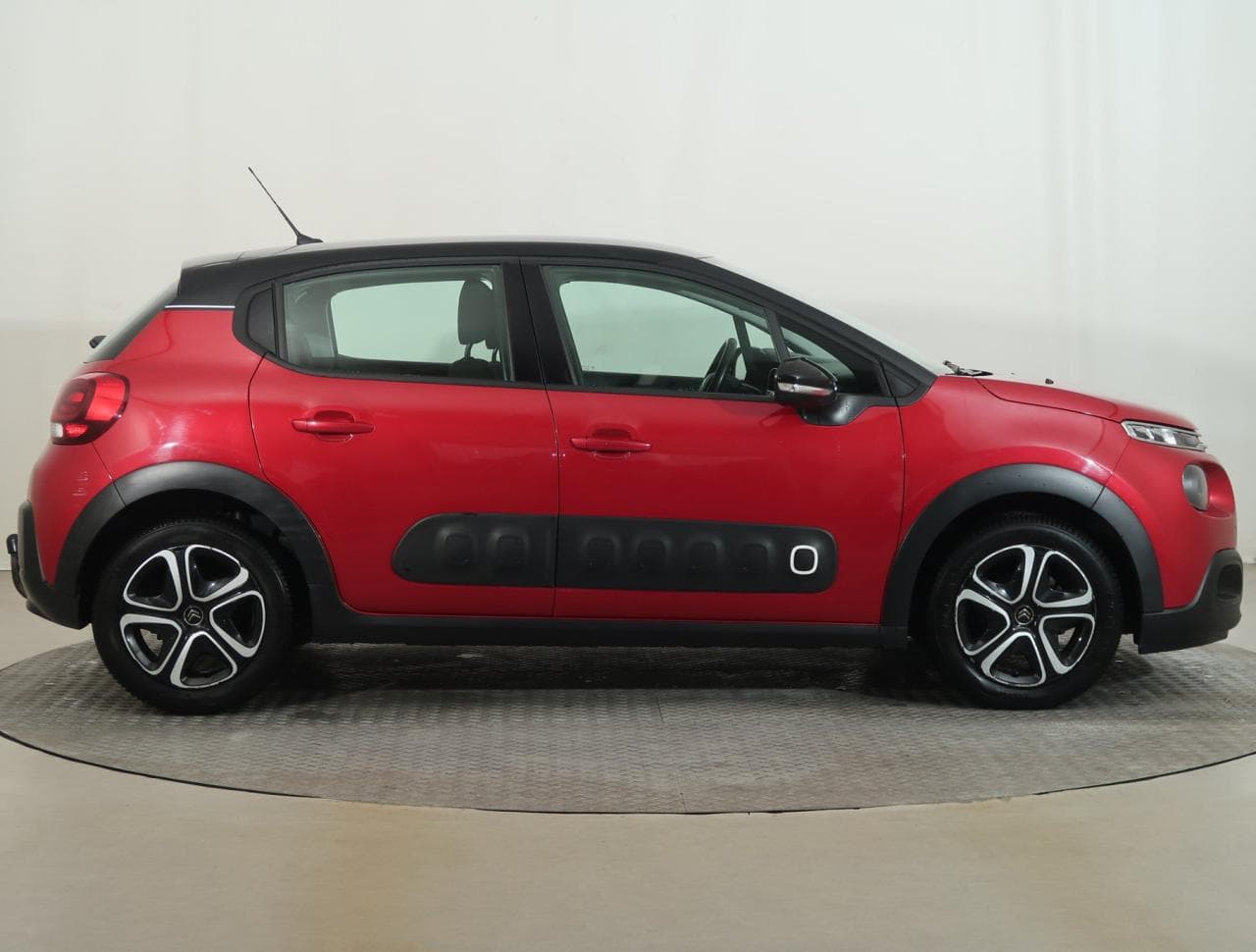 2017 Citroen C3 - 8