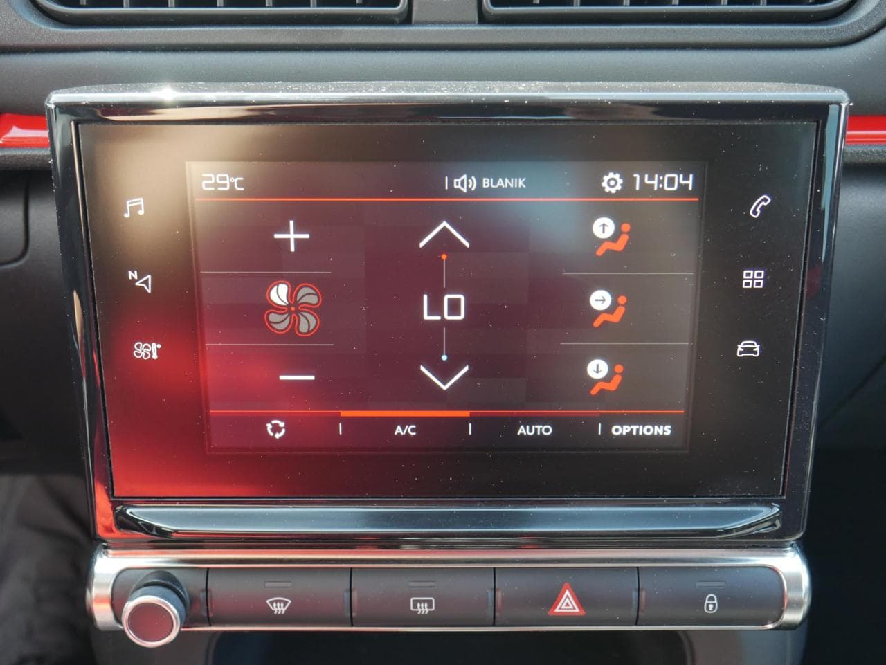 2018 Citroen C3 - 31