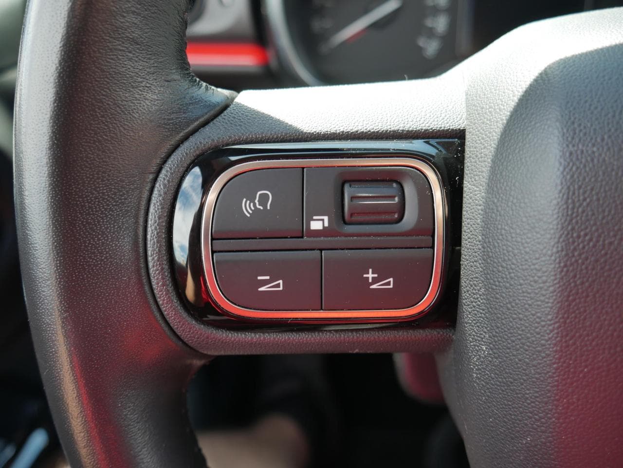 2018 Citroen C3 - 23