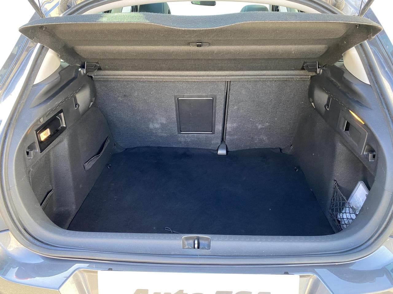 2016 Citroen C4 - 12