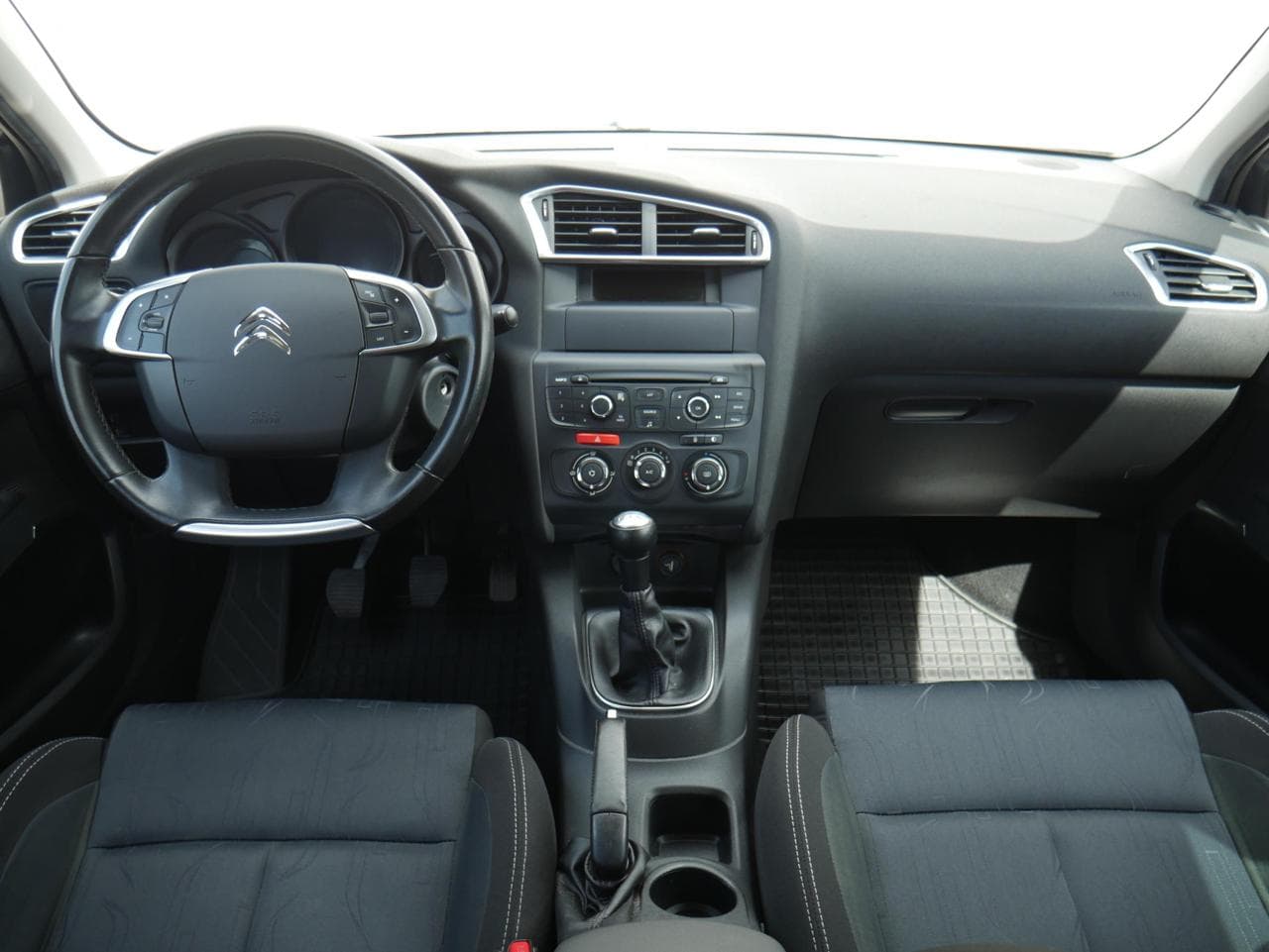 2011 Citroen C4 - 12