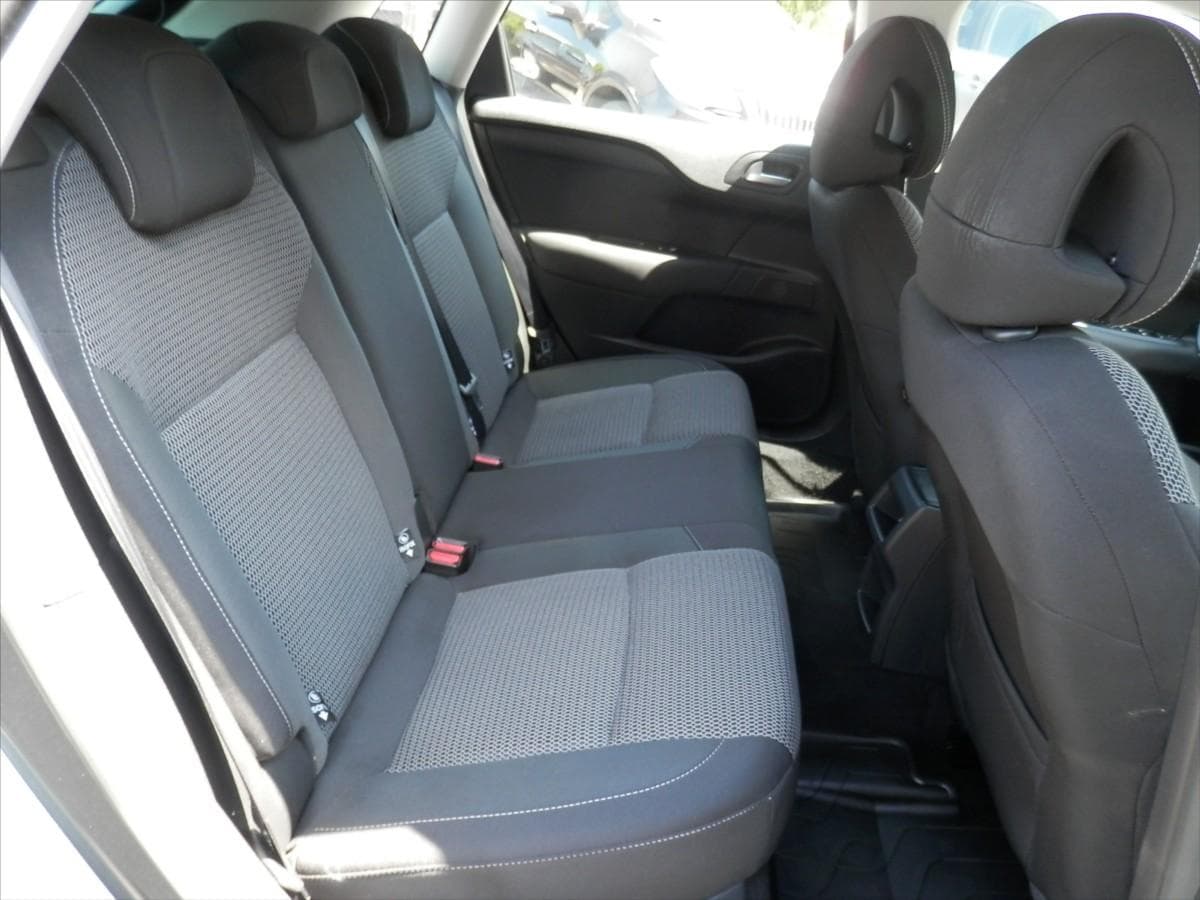 2014 Citroen C4 - 18