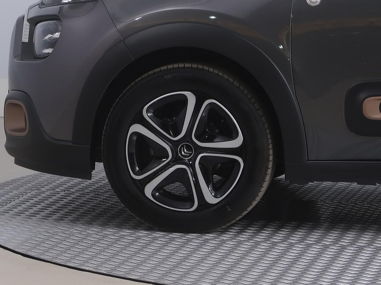 2023 Citroen C3 - 31